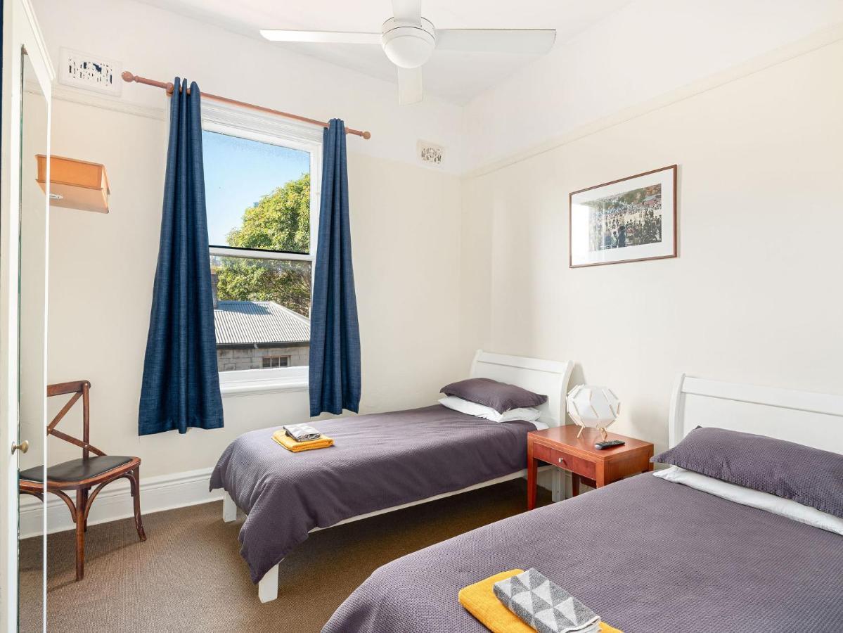 Lord Wolseley Hotel Sydney Exterior photo